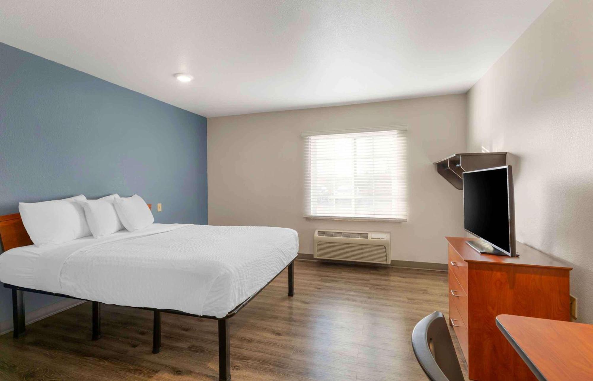 Extended Stay America Select Suites - Cleveland - Airport Exteriör bild