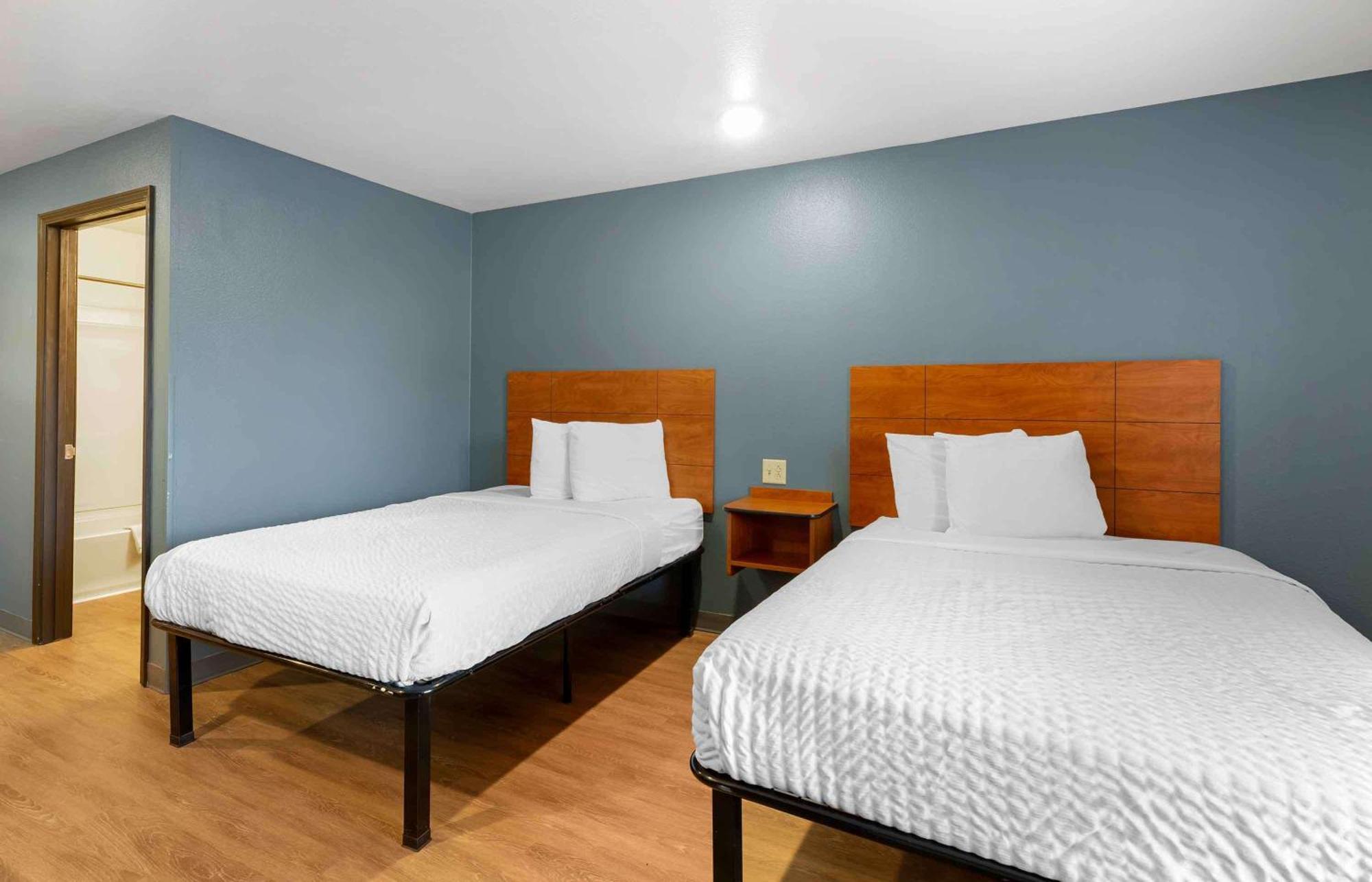 Extended Stay America Select Suites - Cleveland - Airport Exteriör bild